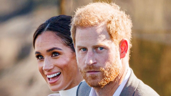 Harry torna a Londra ma Carlo lo evita. E Meghan Markle lo abbandona