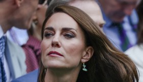 Re Carlo e Kate Middleton al limite: linea dura contro Harry e Meghan