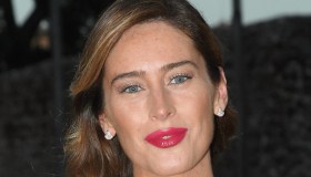 Maria Elena Boschi irriconoscibile su Instagram, ma l’abito giallo la salva