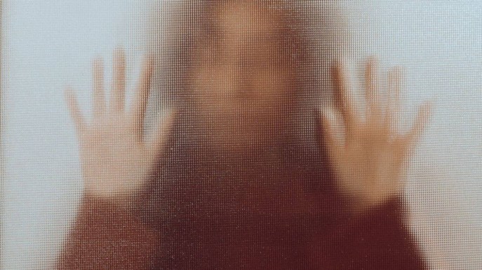 Pina Siracusa: violentata dal branco e condannata dai pregiudizi