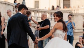 Giulia Penna si è sposata: l’abito da sogno… E il volto dello sposo (finalmente)