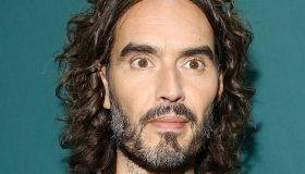 Russel Brand, accuse di stupro e violenze: cosa risponde l’attore di ‘Rock of Ages’