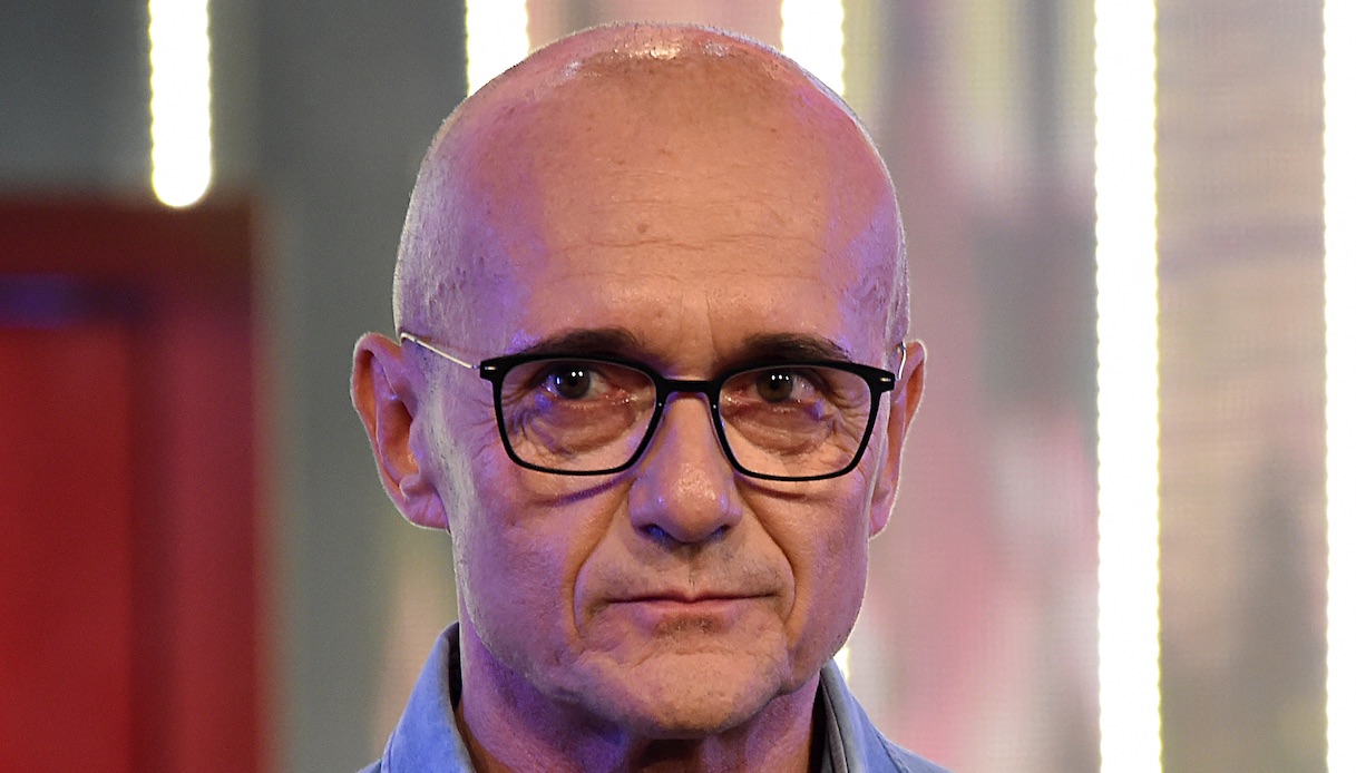 “GF”, primo caso di bestemmia nella Casa: chi rischia la squalifica