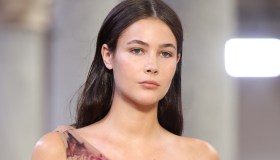 È la figlia di una delle top model più famose del mondo: bella come la mamma