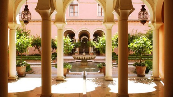 I segreti dell’Hotel Excelsior a Venezia, dove arrivano le star della Mostra del Cinema