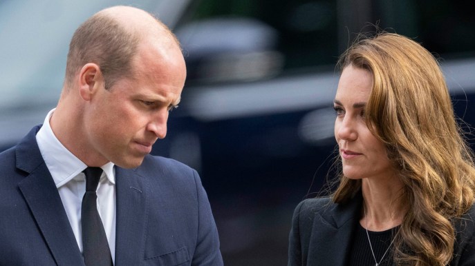 Harry e Meghan Markle, Natale con Carlo. Ma William e Kate Middleton si rifiutano