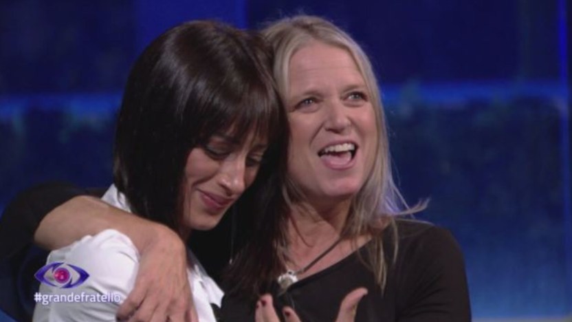 “Grande Fratello”, il dolore di Letizia per il padre scomparso