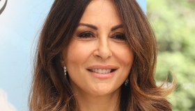 Sabrina Ferilli, la bellezza della semplicità: il look nasconde un messaggio