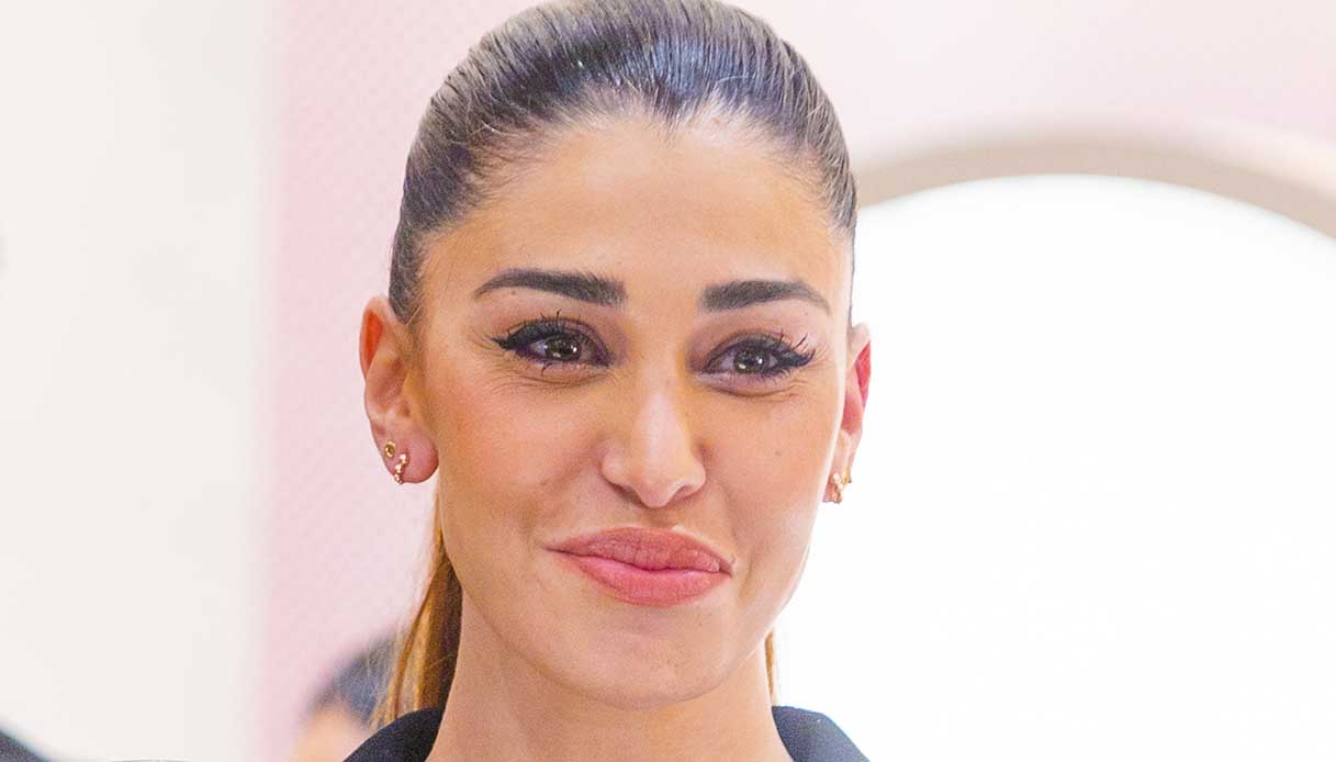 “Belen ha bisogno di aiuto, non sta bene”: la dolorosa confessione in tv