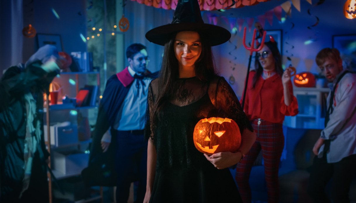 Come organizzare una (spaventosissima) festa di Halloween a casa