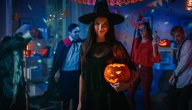 Come organizzare una (spaventosissima) festa di Halloween a casa