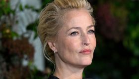 Cara me, ama te stessa, sii grata e insegui i tuoi sogni. La lettera di Gillian Anderson