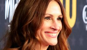 Julia Roberts, 10 look iconici dell’attrice dal sorriso inconfondibile