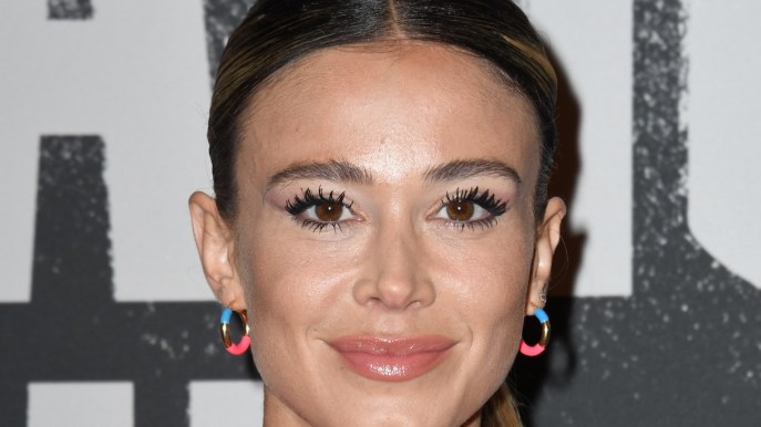 Diletta Leotta, look romantico a bordo campo (con un dettaglio di tendenza)