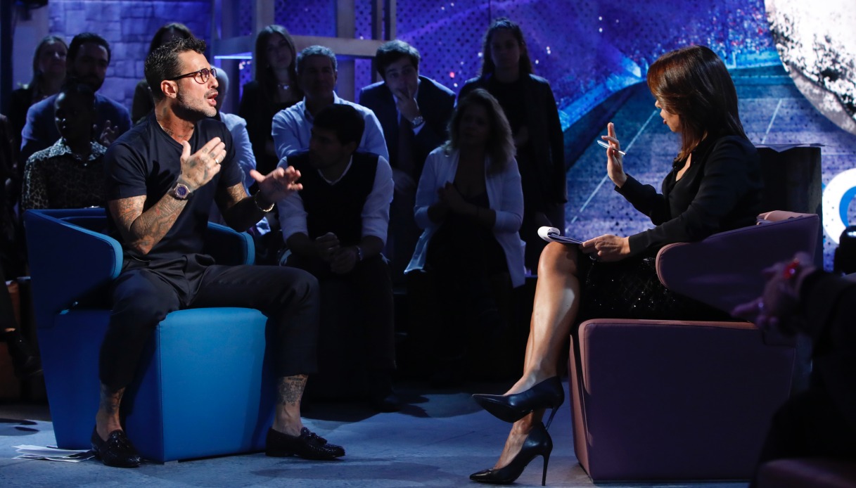 Fabrizio Corona ad "Avanti popolo"