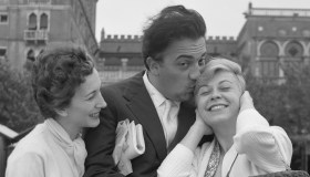 Federico Fellini, da Claudia Cardinale a Sandra Milo: i grandi amori del regista indimenticabile