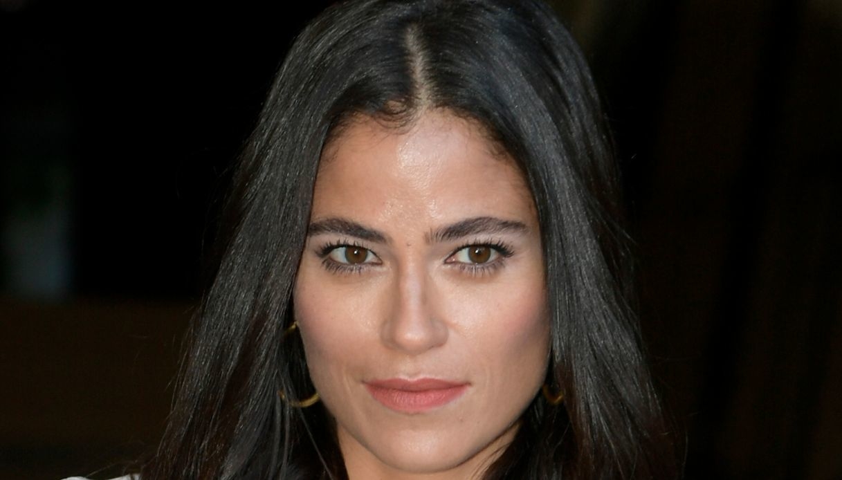 “Le Iene”, il debutto di Veronica Gentili in nero (al posto di Belen)