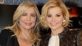 “Domenica In”, l’abbraccio tra Mara Venier e Simona Ventura: pace fatta