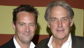Matthew Perry, il dolore della famiglia: chi è suo padre John Bennett Perry