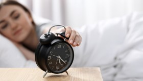 Ora solare 2023: quando torna e come spostare le lancette dell’orologio