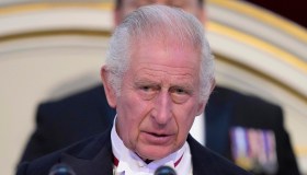 Re Carlo in crisi: convocate d’urgenza Eugenia e Beatrice di York