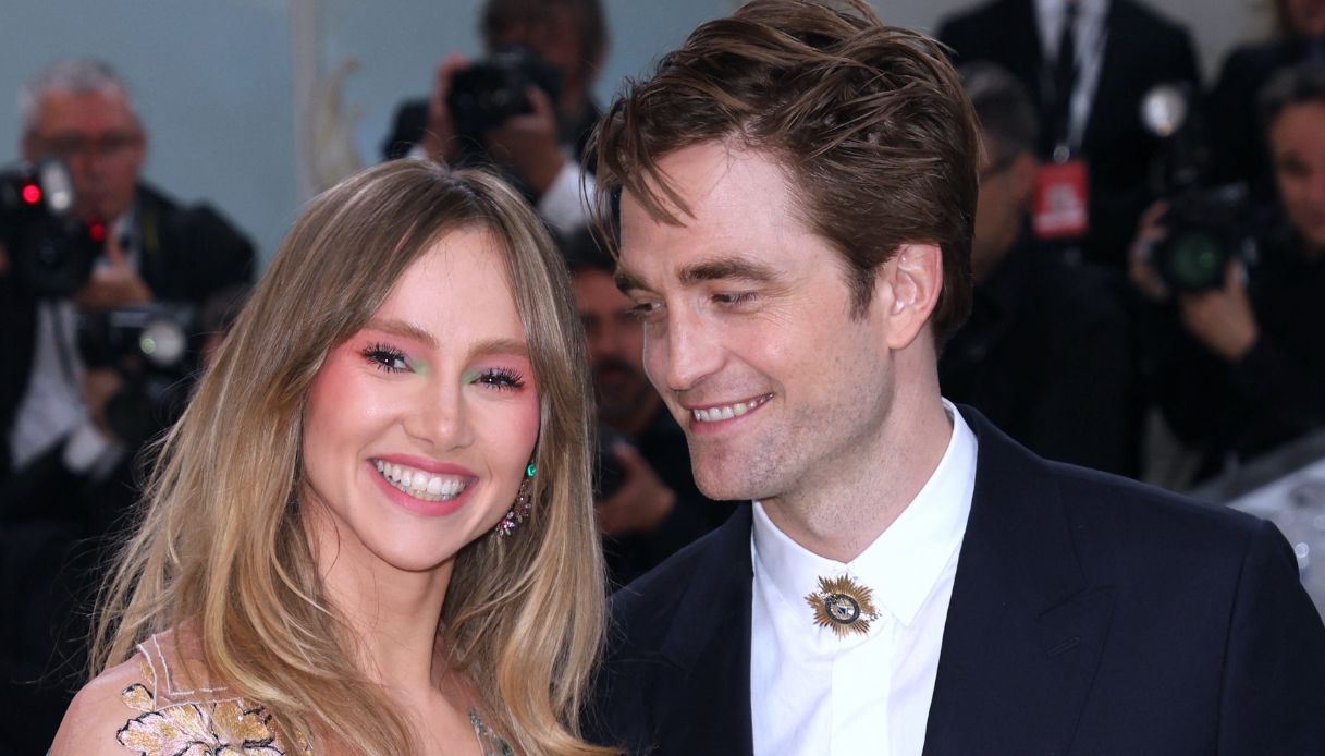 Robert Pattinson diventerà papà. Chi è la fidanzata Suki Waterhouse