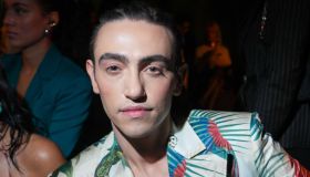 Michele Bravi pubblica il video (hot) di “Odio”: la reazione della mamma