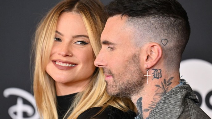Adam Levine e Behati Prinsloo radiosi al red carpet: nuovo inizio per la coppia