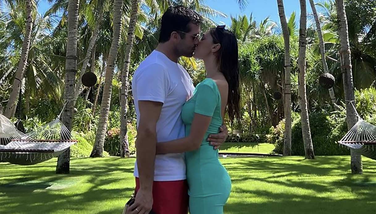 Belen ed Elio Lorenzoni alle Maldive