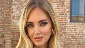 Come fa Chiara Ferragni ad avere la pancia piatta a 20 giorni dal parto?