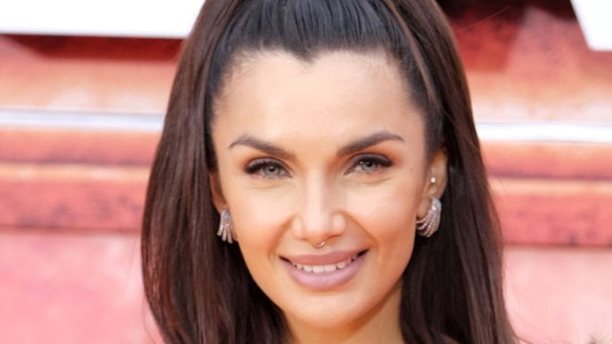 Elettra Lamborghini mette in mostra il lato B: “Superlativa”