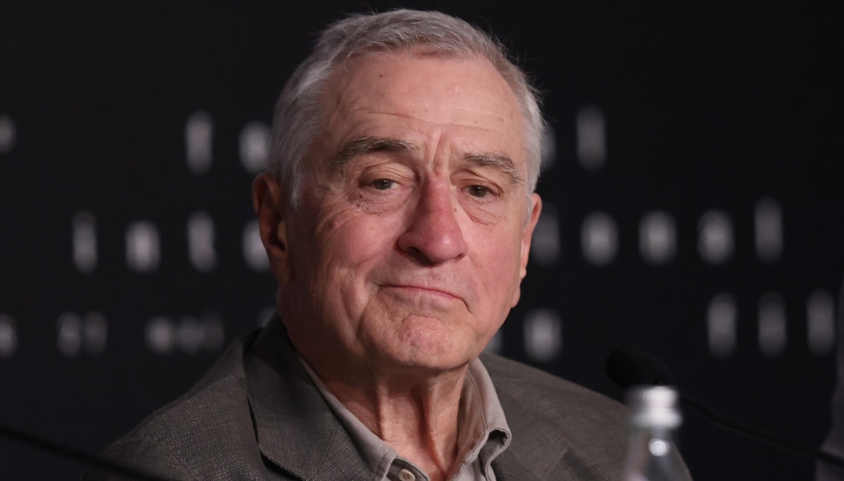 Robert De Niro censurato in diretta: l’attore non ci sta e legge il suo discorso