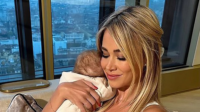 Diletta Leotta, coccole e tenerezze con Aria su Instagram: “Il nostro primo Natale”