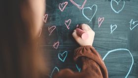 Educazione sentimentale e violenza di genere: tra emergenza e slogan