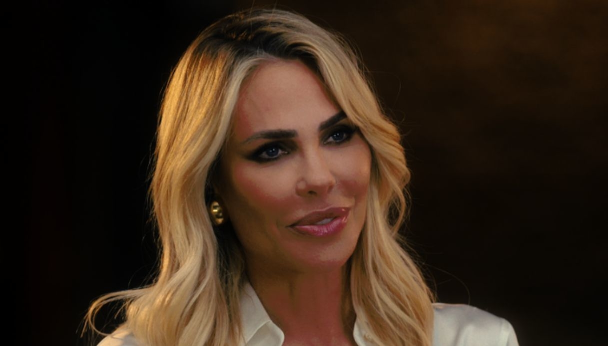 Ilary Blasi in "Unica": come ha scoperto il tradimento di Totti