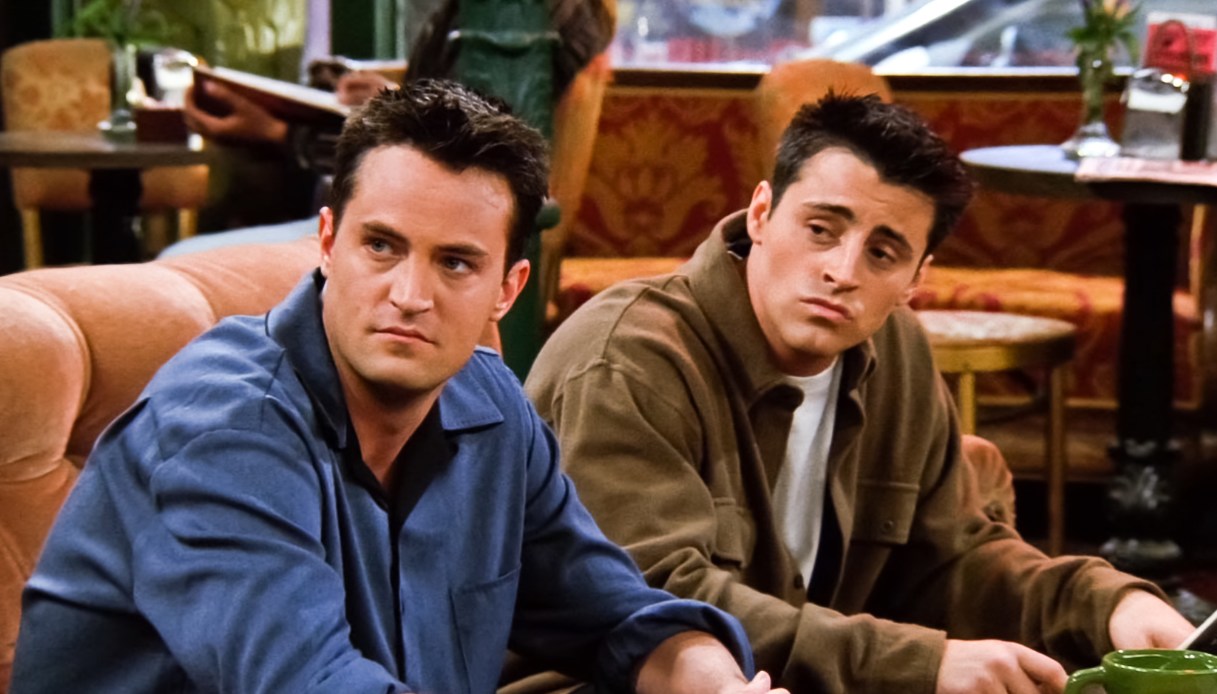 Morte Matthew Perry, Matt LeBlanc commuove: l’ultimo saluto di Joey a Chandler
