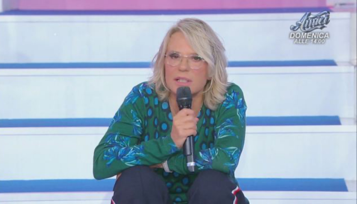 “Bullismo” a Uomini e Donne: l’ex Cavaliere contro lo show di Maria De Filippi