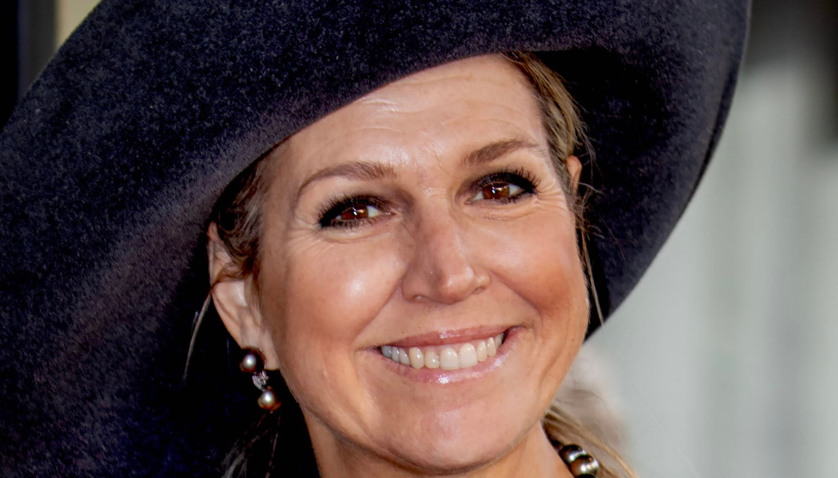 Maxima d’Olanda, abito verde con qualche piega di troppo