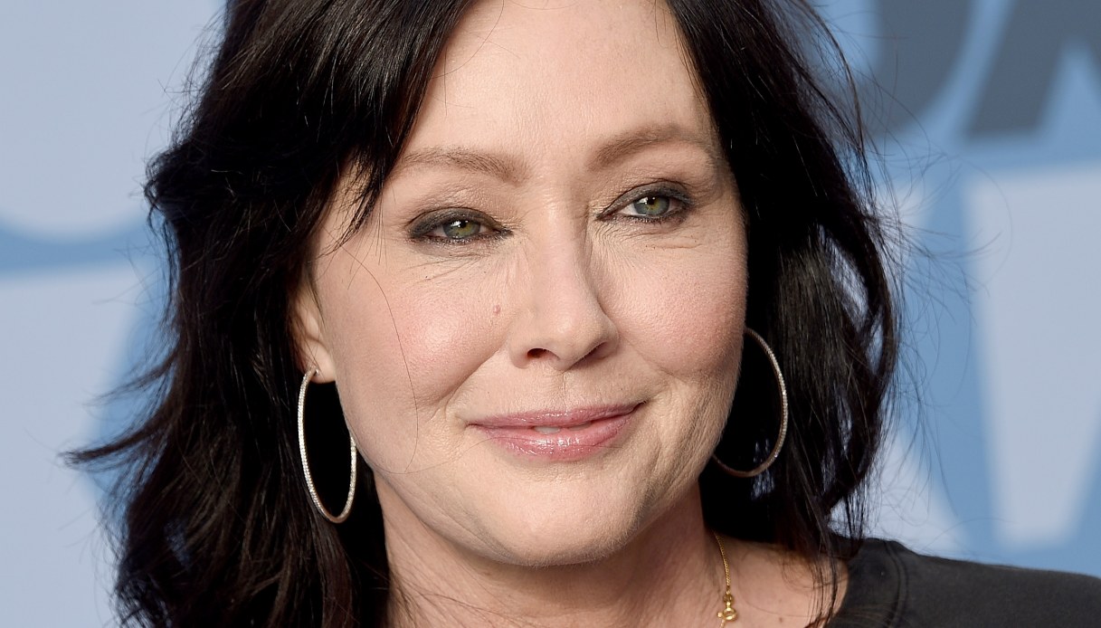 Shannen Doherty, il cancro ha preso anche le ossa: “Non voglio morire”
