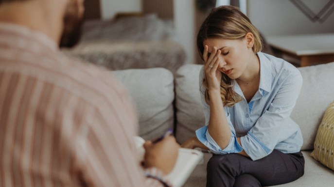 Violenza economica: una donna su due è vittima. Lo studio