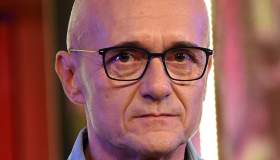 Ascolti tv del 2 dicembre: Grande Fratello e Ballando con le stelle, è scontro