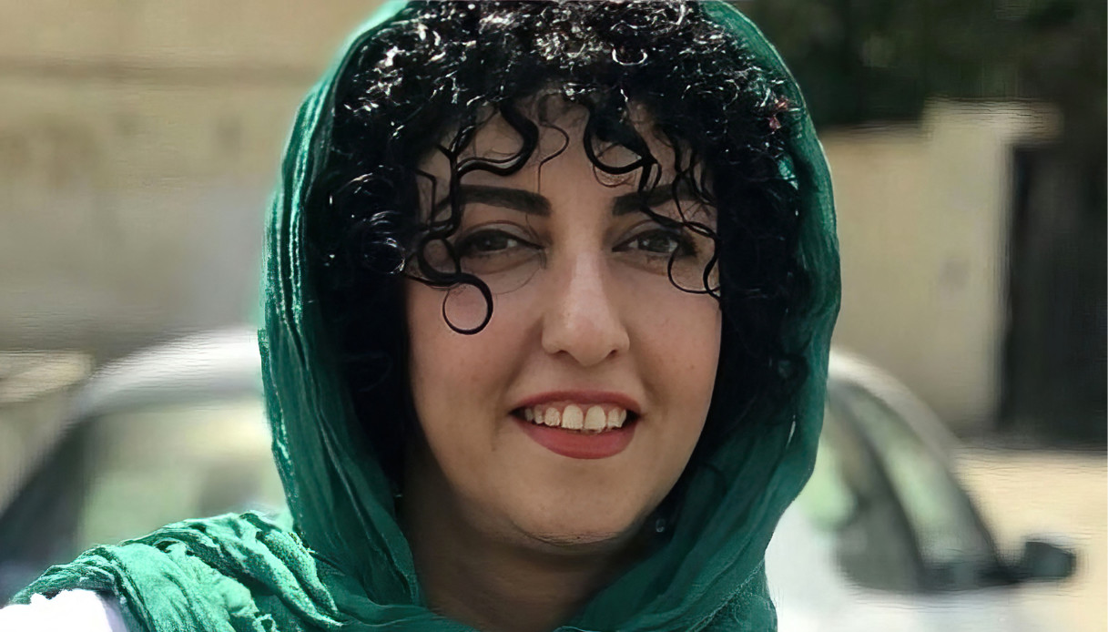 Nobel per la pace: Narges Mohammadi non ci sarà. Chi è l’attivista che si batte per la libertà delle donne