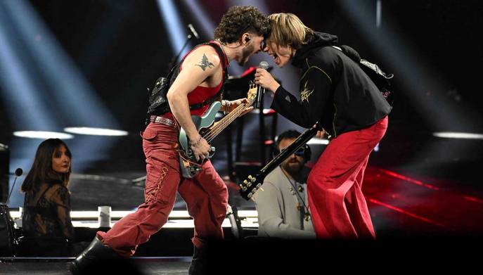 Gli Stunt Pilots alla semifinale di X Factor 2023
