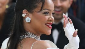 Rihanna compra il super attico di Matthew Perry ad una cifa esorbitante