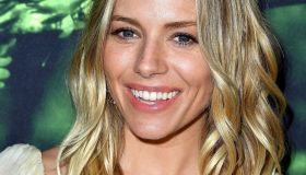 Sienna Miller, 10 look che hanno fatto la storia della regina dello stile boho chic