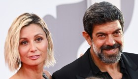 Anna Ferzetti sull’amore con Pierfrancesco Favino: “Abbiamo avuto momenti di crisi”