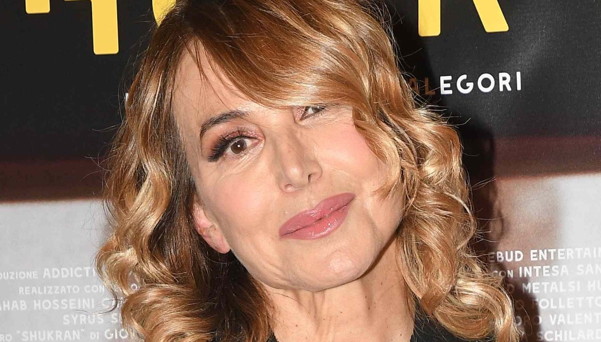 Barbara D’Urso, la festa di Natale con i grandi della tv: da Boldi ad Abatantuono