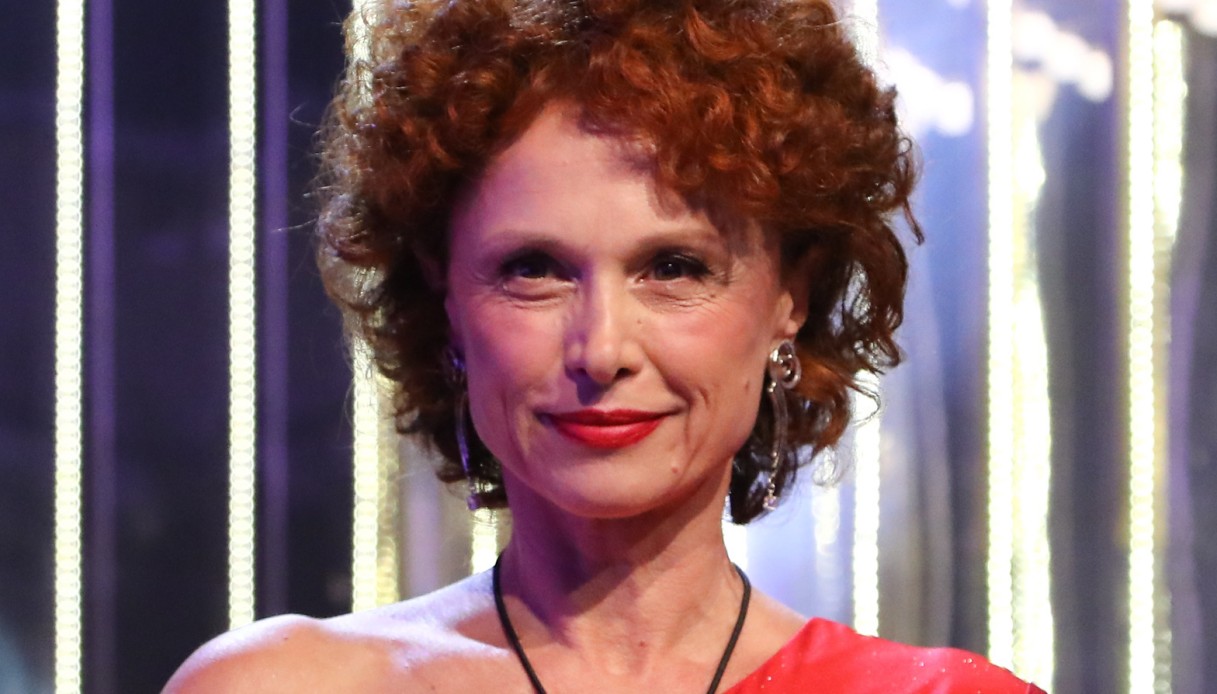 Grande Fratello, pagelle di ieri sera: la ex di Varrese (8), Beatrice in crisi (5)