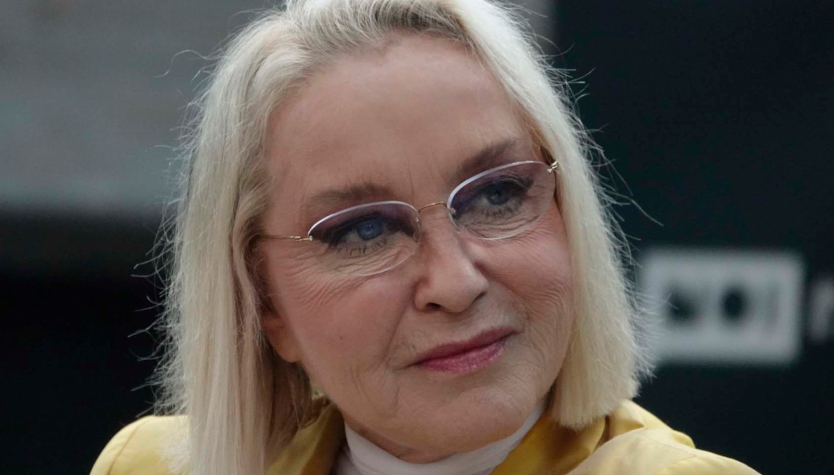 Eleonora Giorgi inizia la chemioterapia: “Se andrà bene potrò operarmi”