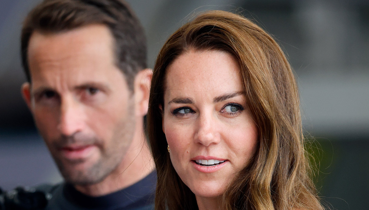 Kate Middleton in shorts cortissimi e senza calze all’acquario